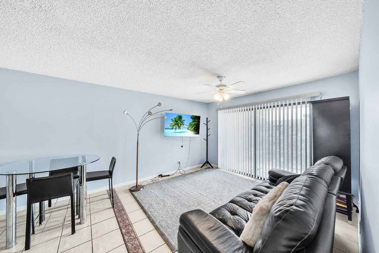 130 Cypress Club Dr Apt 331 - Photo 5 of 49