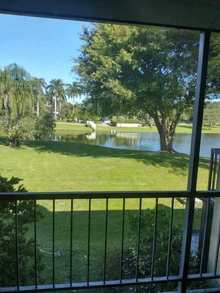 3205 Bridgewood Dr Unit 3205 - Photo 3 of 25