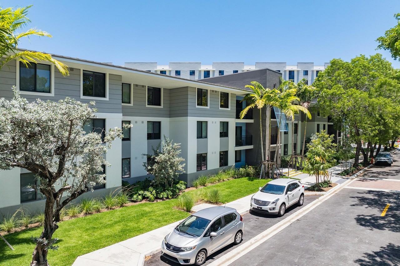 5961 Sw 68th St Apt 716 - Photo 3 of 20