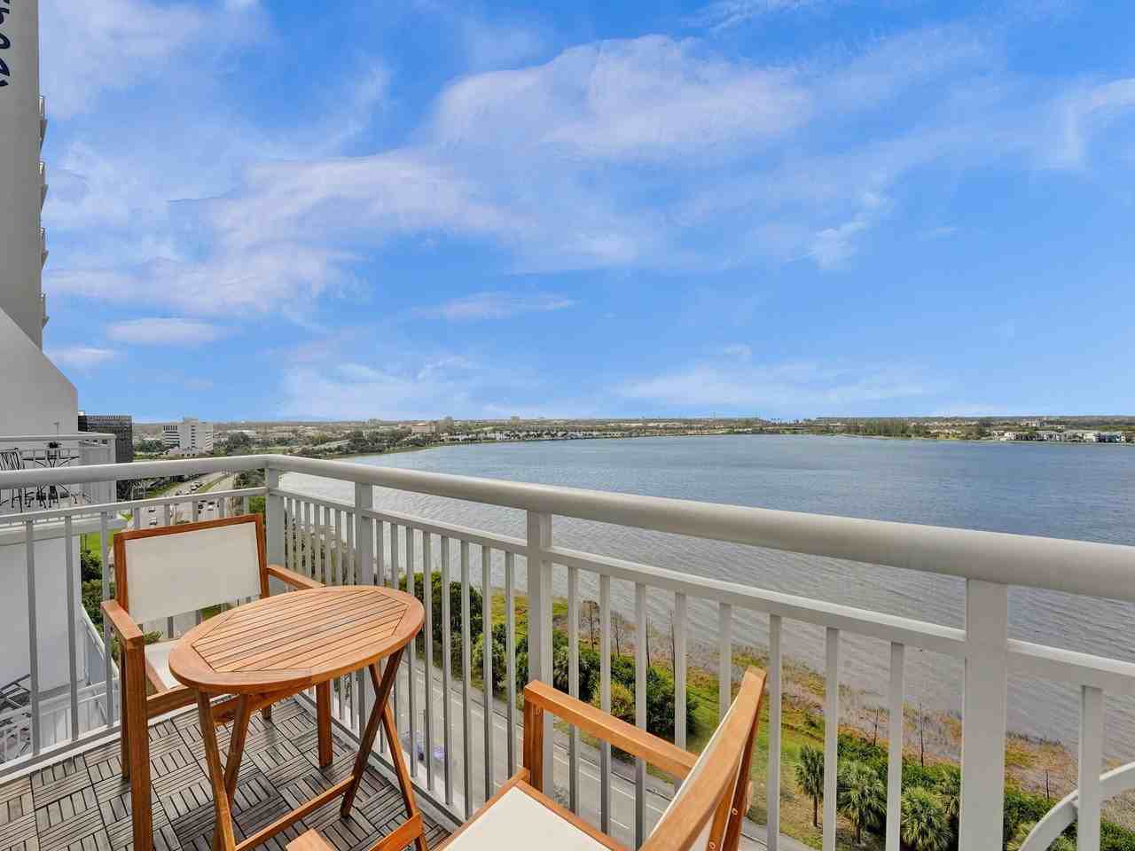 300 S Australian Ave Unit 1009 - Photo 5 of 31