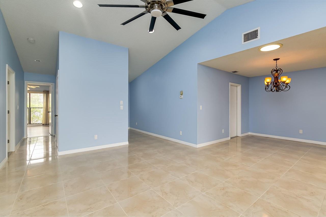 4166 Gator Trace Villas Cir Apt B - Photo 6 of 28