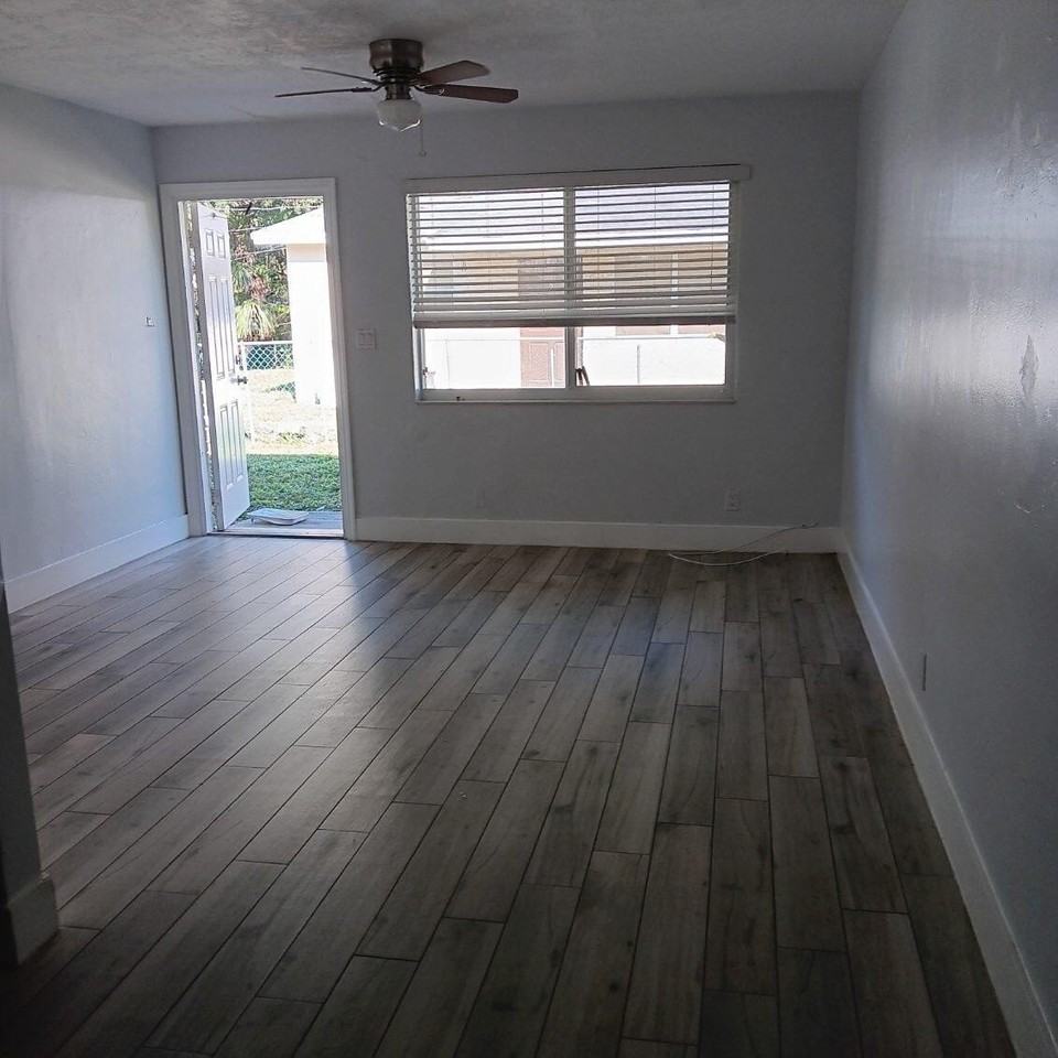 4961 Sw 28th Ter Unit 2 - Photo 6 of 15