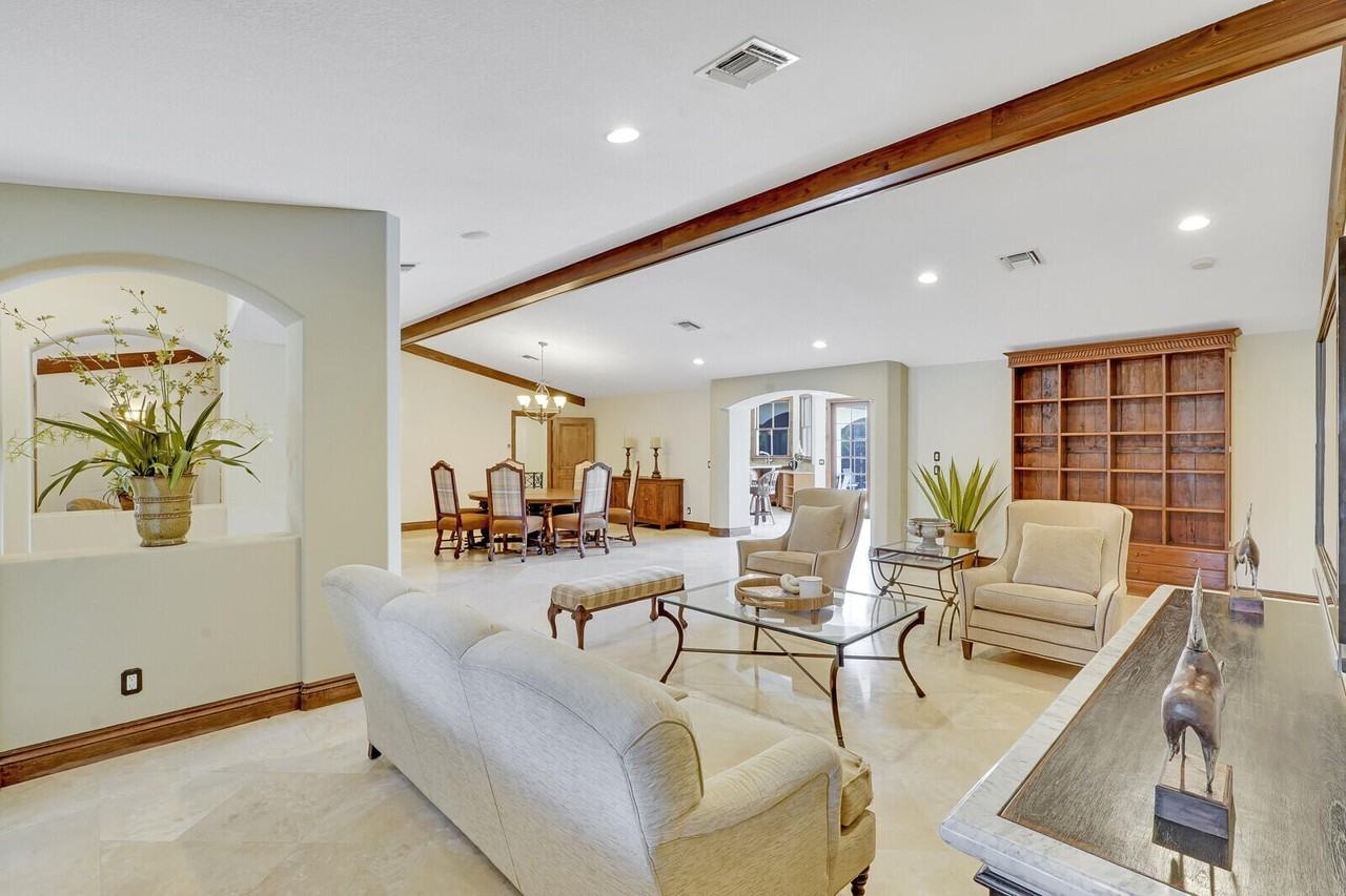 13281 52nd Pl S - Photo 7 of 48