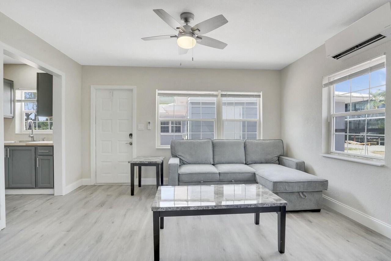 1001 S Federal Hwy Unit 3 - Photo 5 of 12