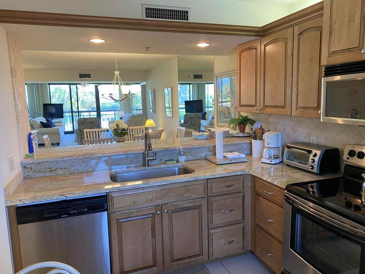 401 S Seas Dr Apt 203 - Photo 4 of 24