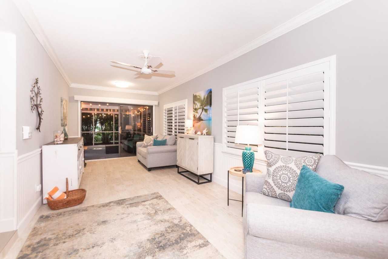 4041 Ne Breakwater Dr - Photo 6 of 37