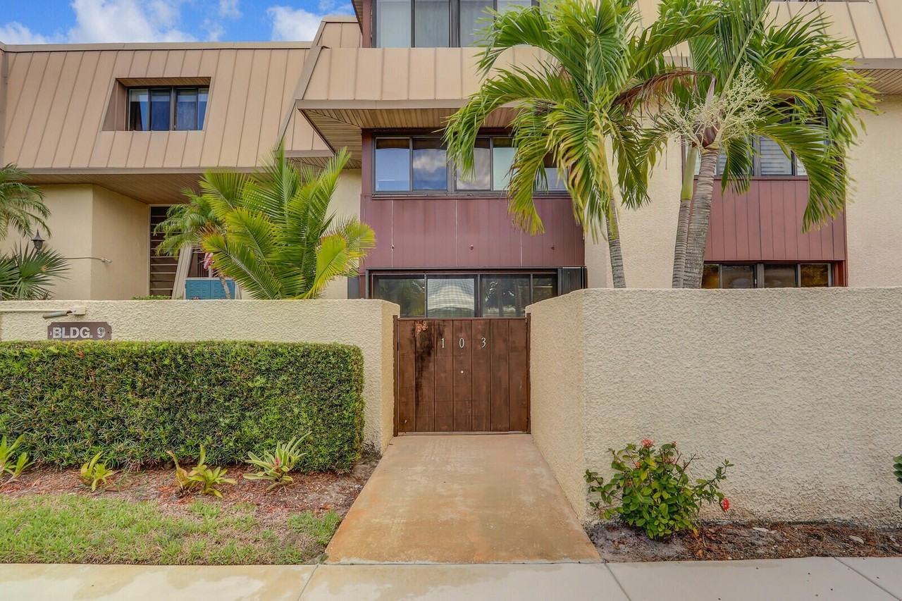 1800 Se Saint Lucie Blvd Apt 9-103 - Photo 5 of 35