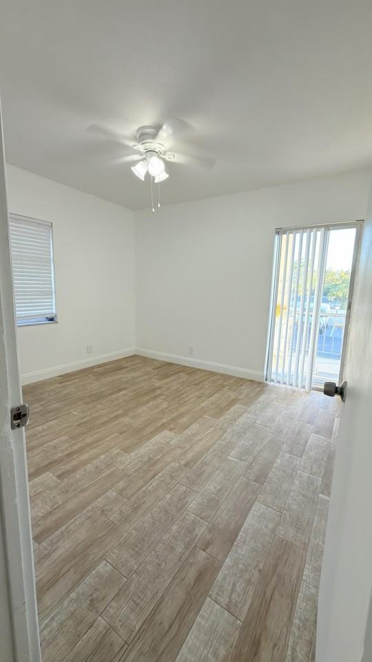 632 Nw 13th St Unit 210 - Photo 3 of 25