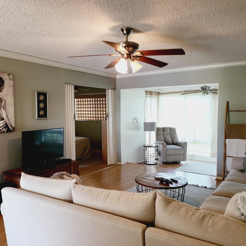 23 Colonial Club Dr Apt 200 - Photo 5 of 18