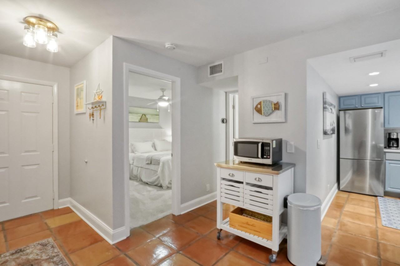 1605 S Us Highway 1 Apt M2-213 - Photo 5 of 36