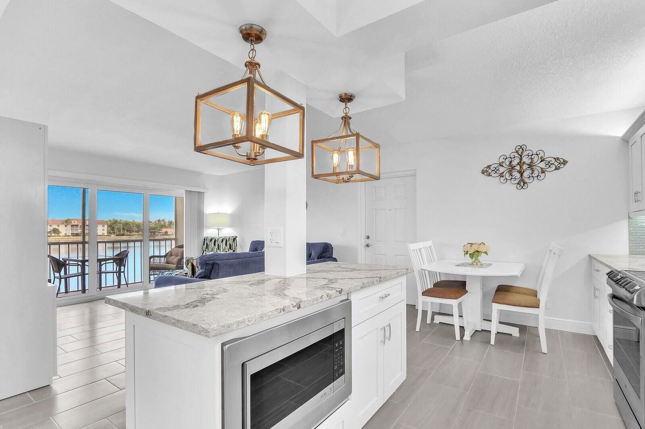 4444 Ne Ocean Blvd Apt E2 - Photo 5 of 29