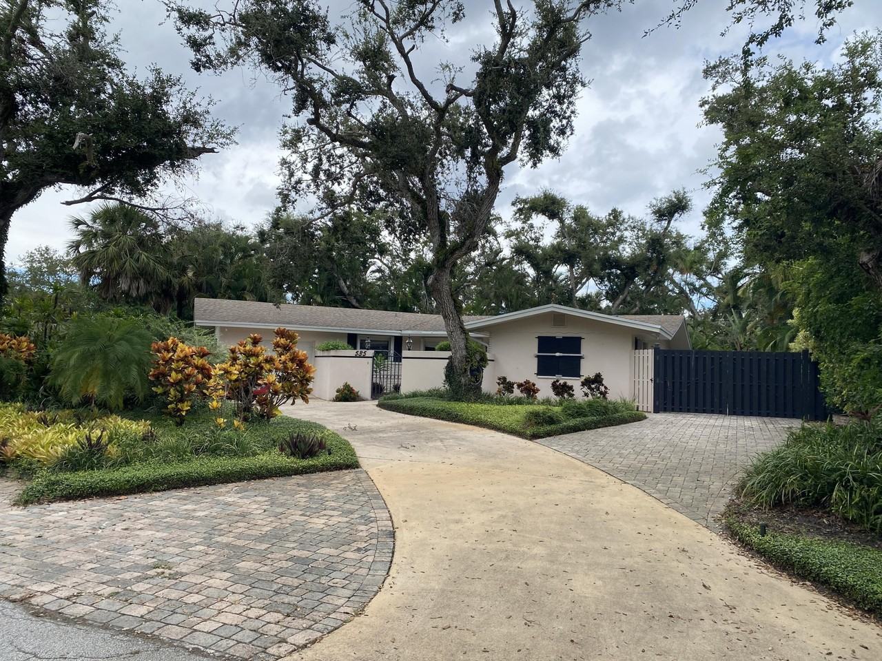 535 Flamevine Ln - Photo 6 of 50
