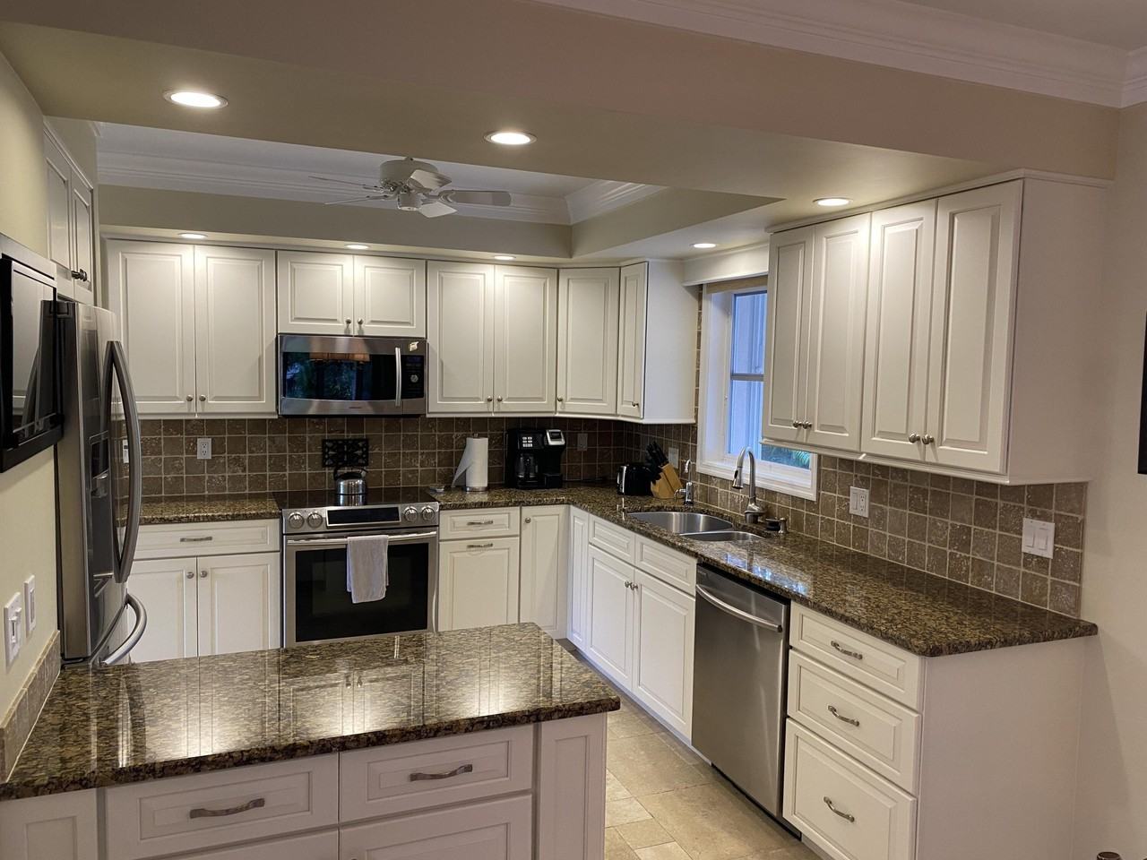 535 Flamevine Ln - Photo 7 of 50