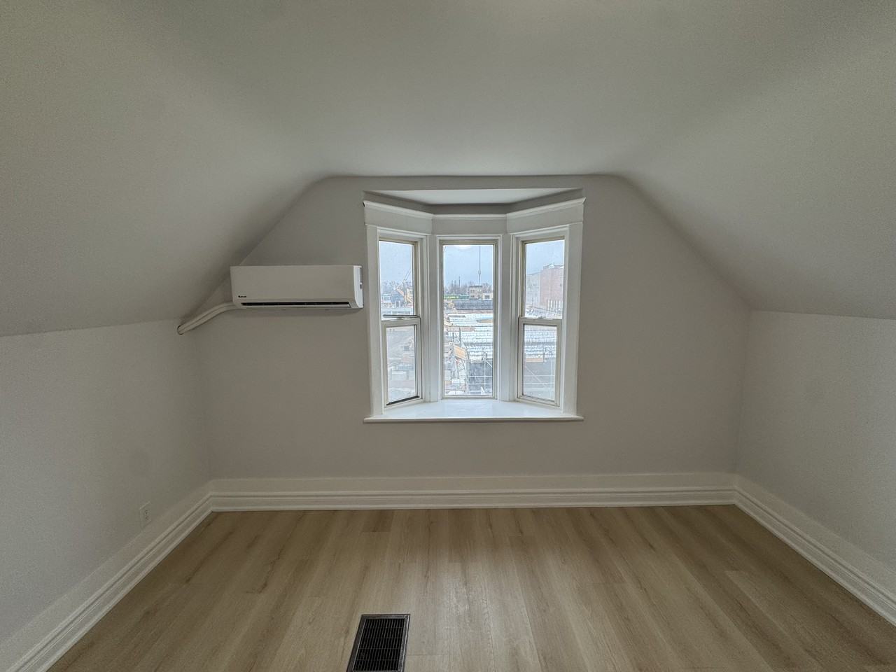 12 Gertrude Place #5 - Photo 5 of 12