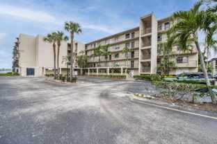 896 N Federal Hwy #128 - Photo 1 of 1