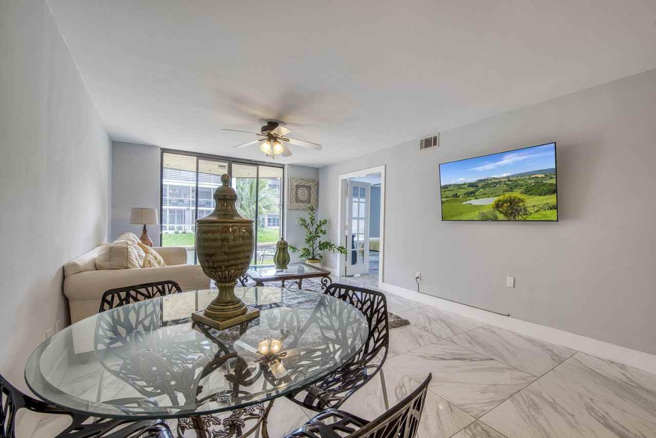 896 N Federal Hwy #128 - Photo 4 of 18