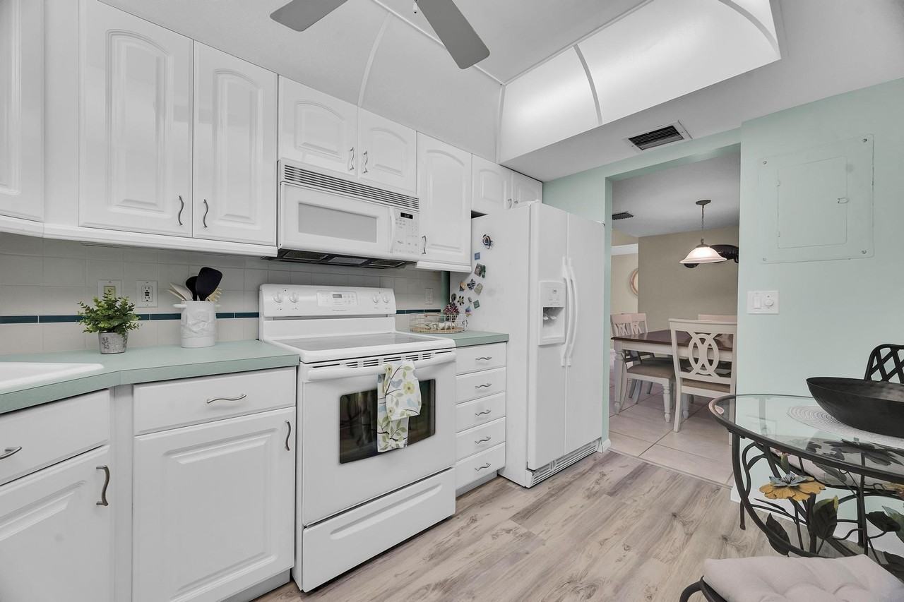 3492 Ne Causeway Blvd Apt 103 - Photo 2 of 35