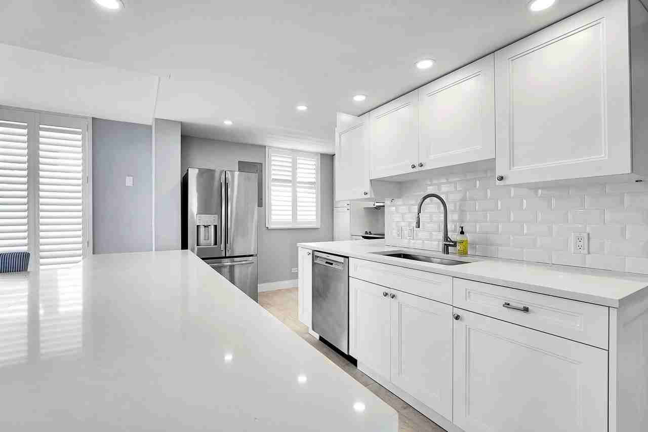 134 Lakeshore Dr Apt 316 - Photo 5 of 30