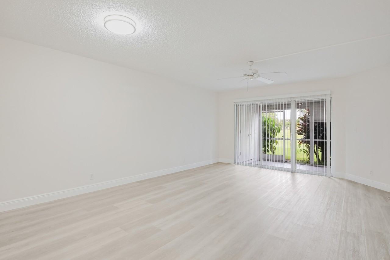 3595 Birdie Dr Apt 103 - Photo 4 of 25