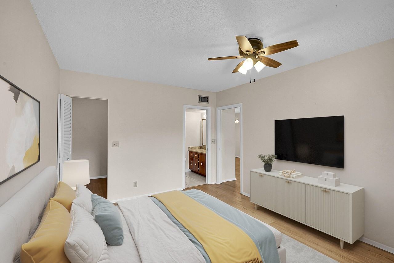 2340 Sw 22nd Ave Apt 306 - Photo 7 of 33