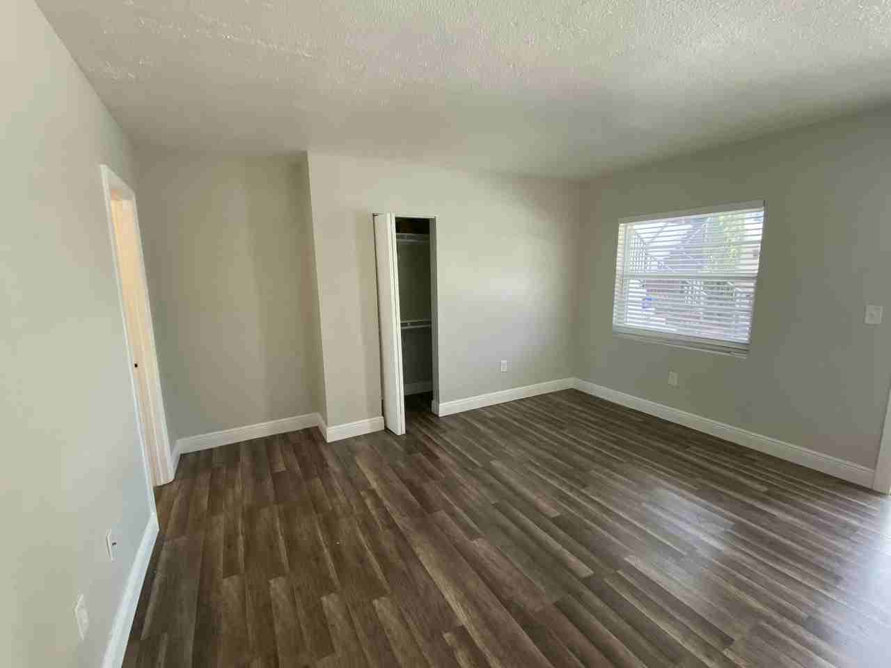 605 N Federal Hwy Apt 1 - Photo 6 of 9