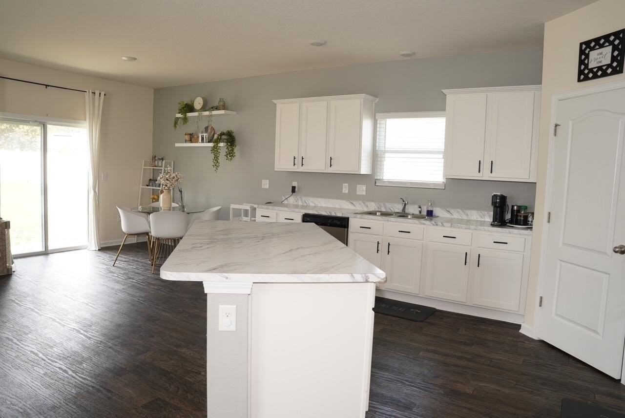 8088 Dancing Fox St - Photo 4 of 12