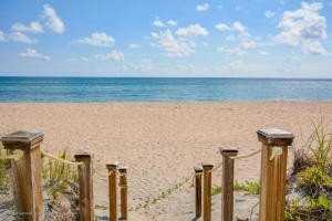 featured image of 2780 S Ocean Blvd Apt 312