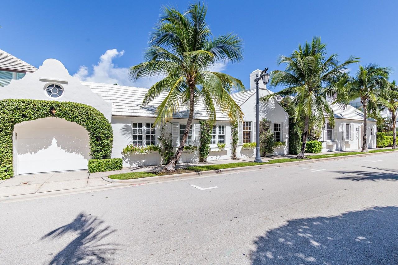 417 Peruvian Ave Apt 1 - Photo 6 of 21