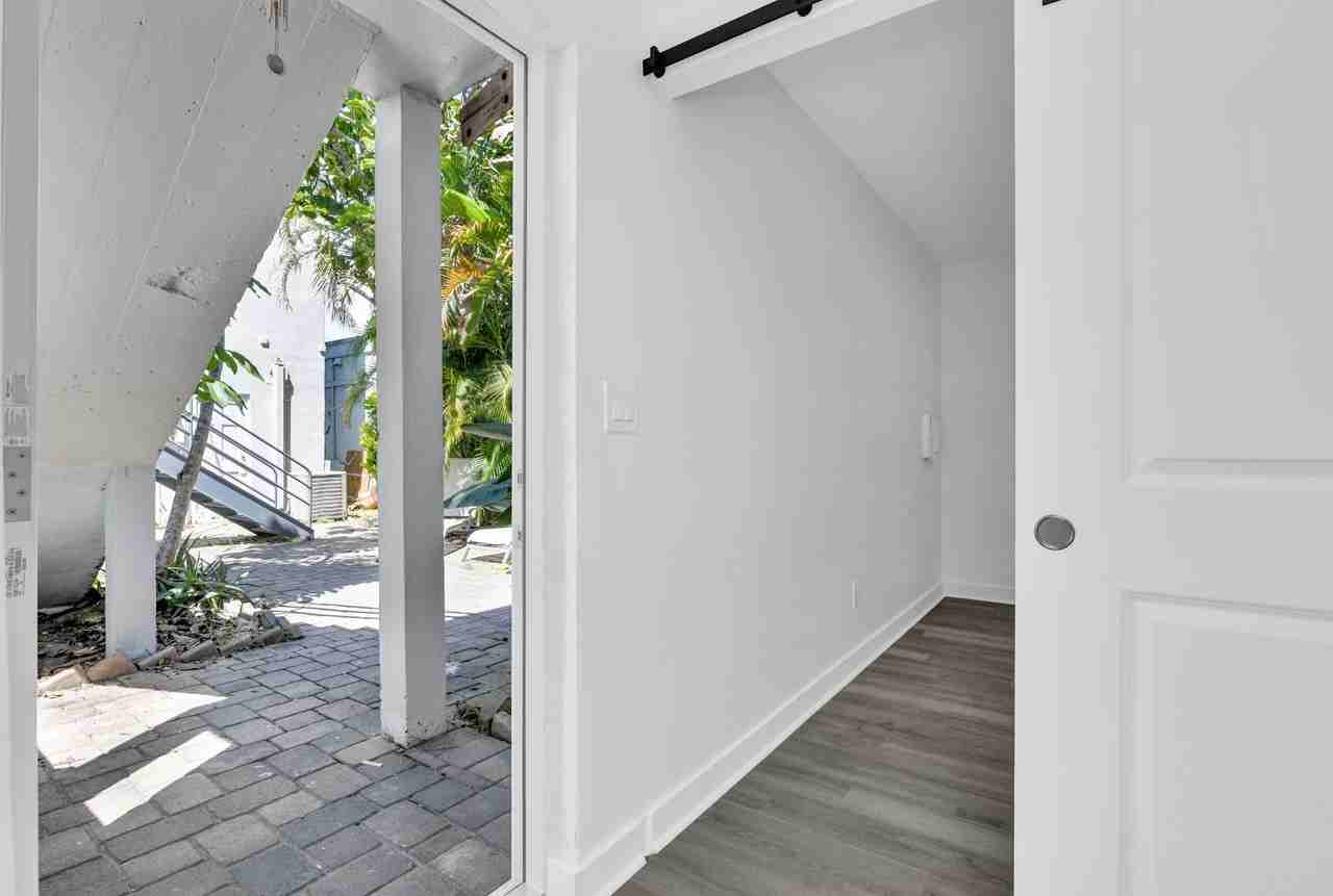 818 N Dixie Hwy Apt 3 - Photo 5 of 19