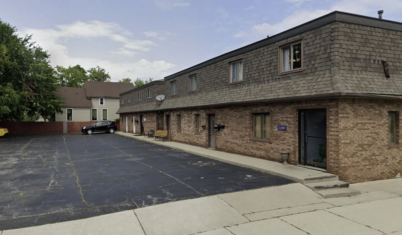 805 Superior St #A - Photo 2 of 2