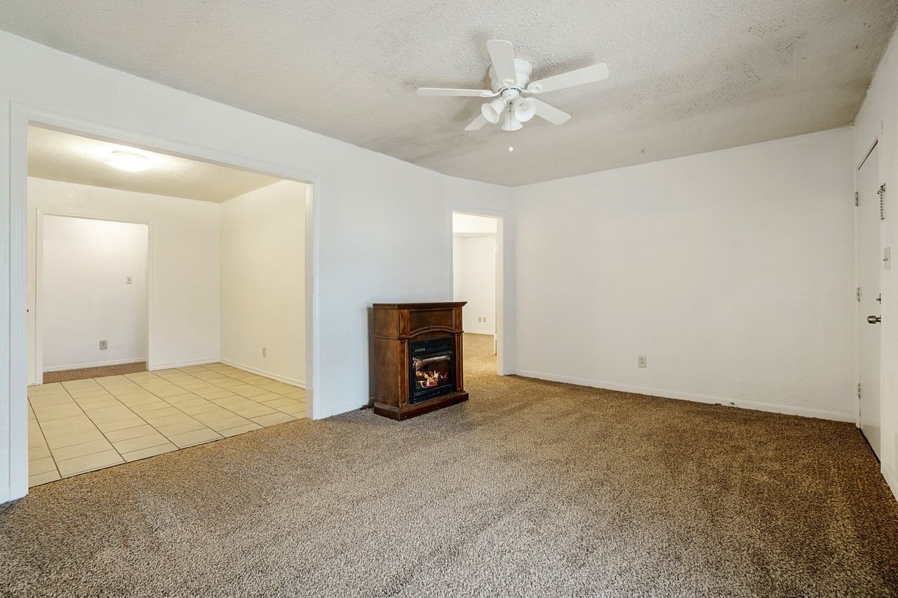 924 N Tabor Ave #1 - Photo 4 of 14