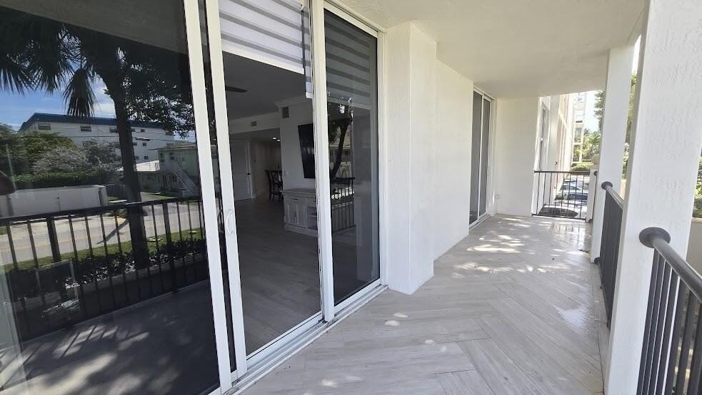 191 S Ocean Dr Apt 217 - Photo 6 of 22