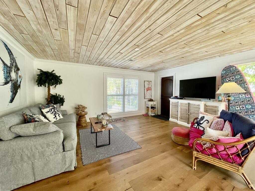 924 Coquina Ln Unit 4 - Photo 7 of 46