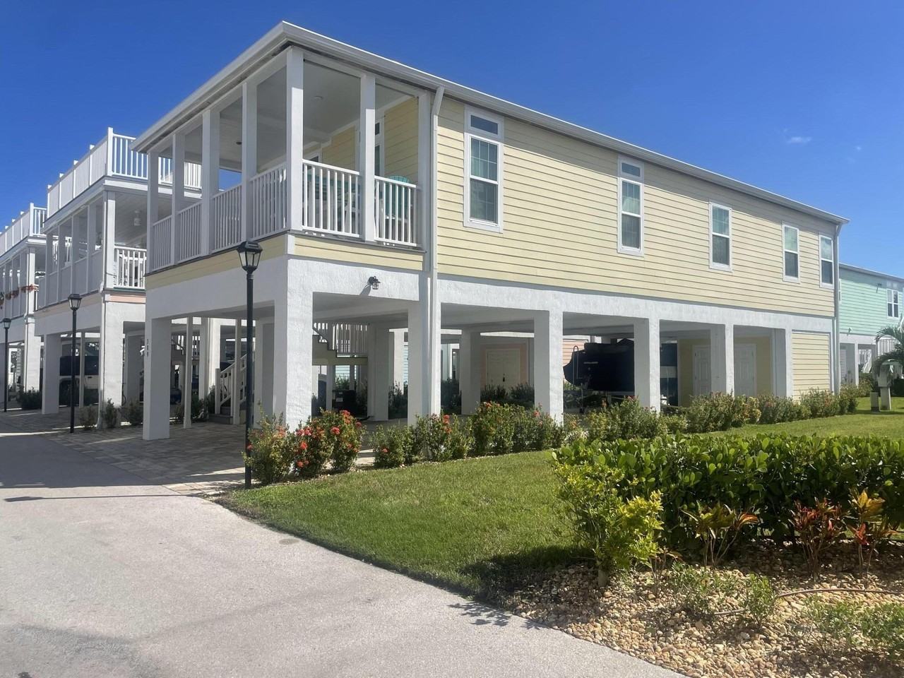 389 Ne Sand Dune Way - Photo 2 of 23