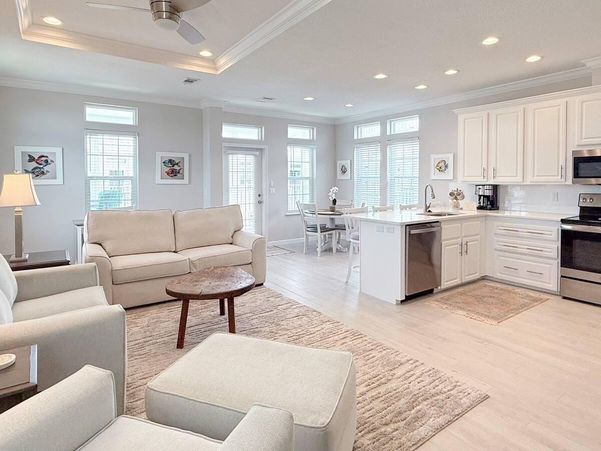 389 Ne Sand Dune Way - Photo 4 of 23