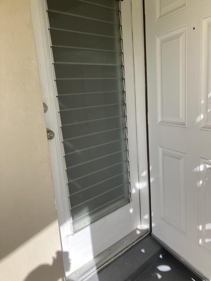 5263 Cresthaven Blvd Apt A - Photo 3 of 45