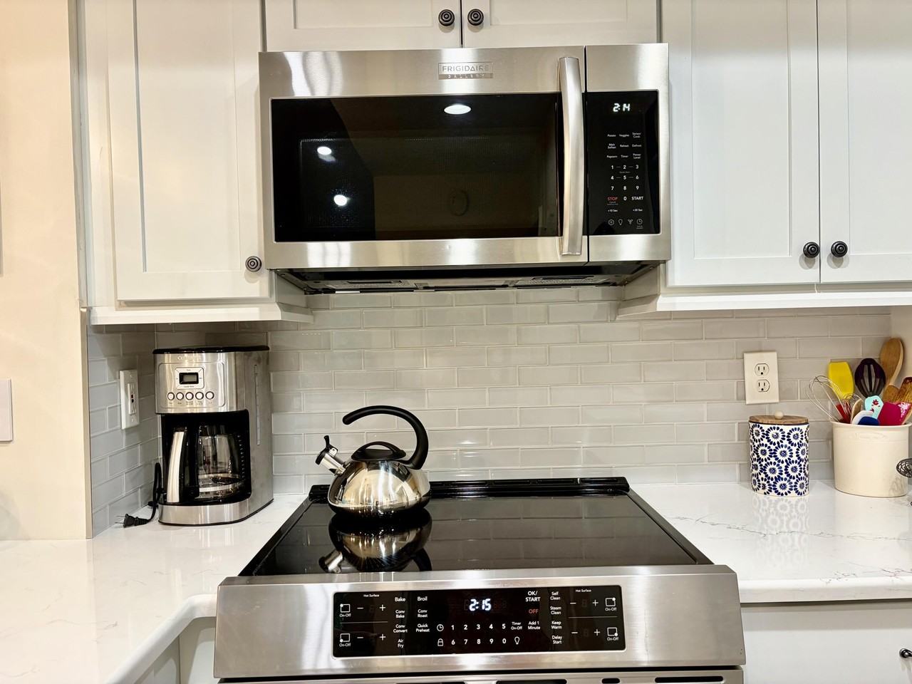 242 Village Blvd Apt 2304 - Photo 5 of 34