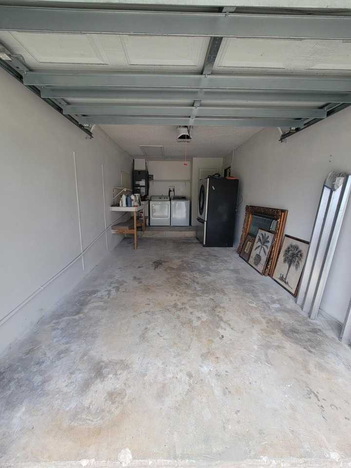 104 Arrowhead Cir - Photo 4 of 21