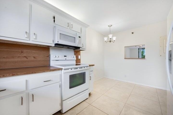 7770 Tahiti Ln Apt 405 - Photo 3 of 19