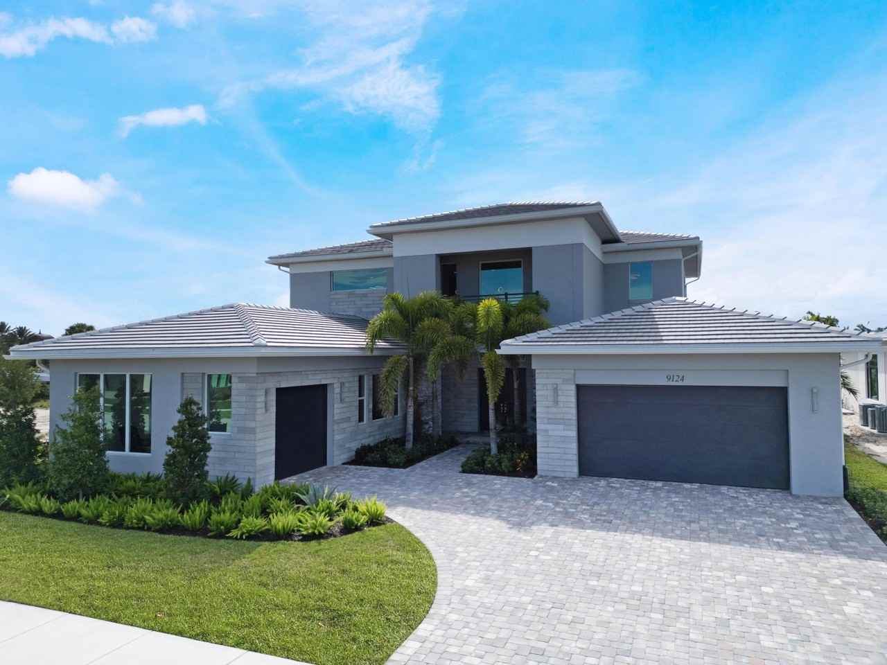 9124 Coral Isles Cir - Photo 5 of 50