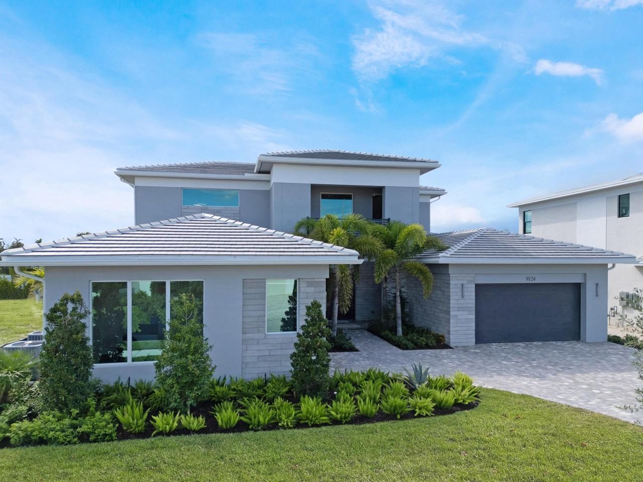 9124 Coral Isles Cir - Photo 6 of 50