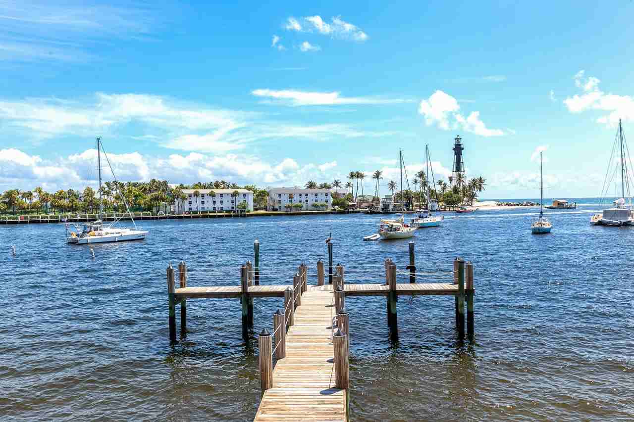 2508 Bay Dr Apt 102 - Photo 2 of 42