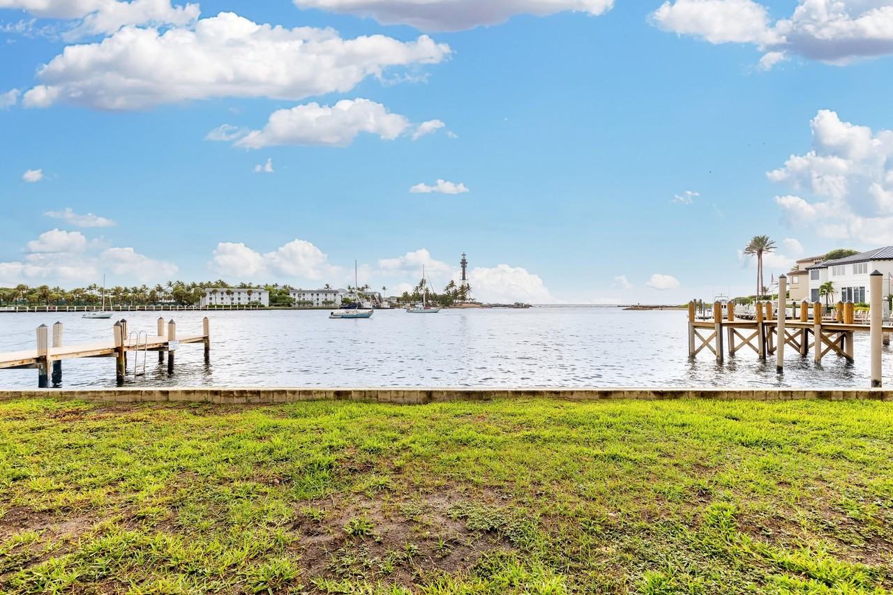 2508 Bay Dr Apt 102 - Photo 5 of 42