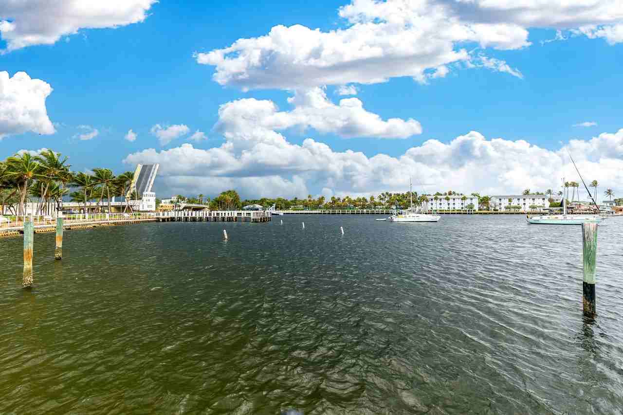 2508 Bay Dr Apt 102 - Photo 7 of 42