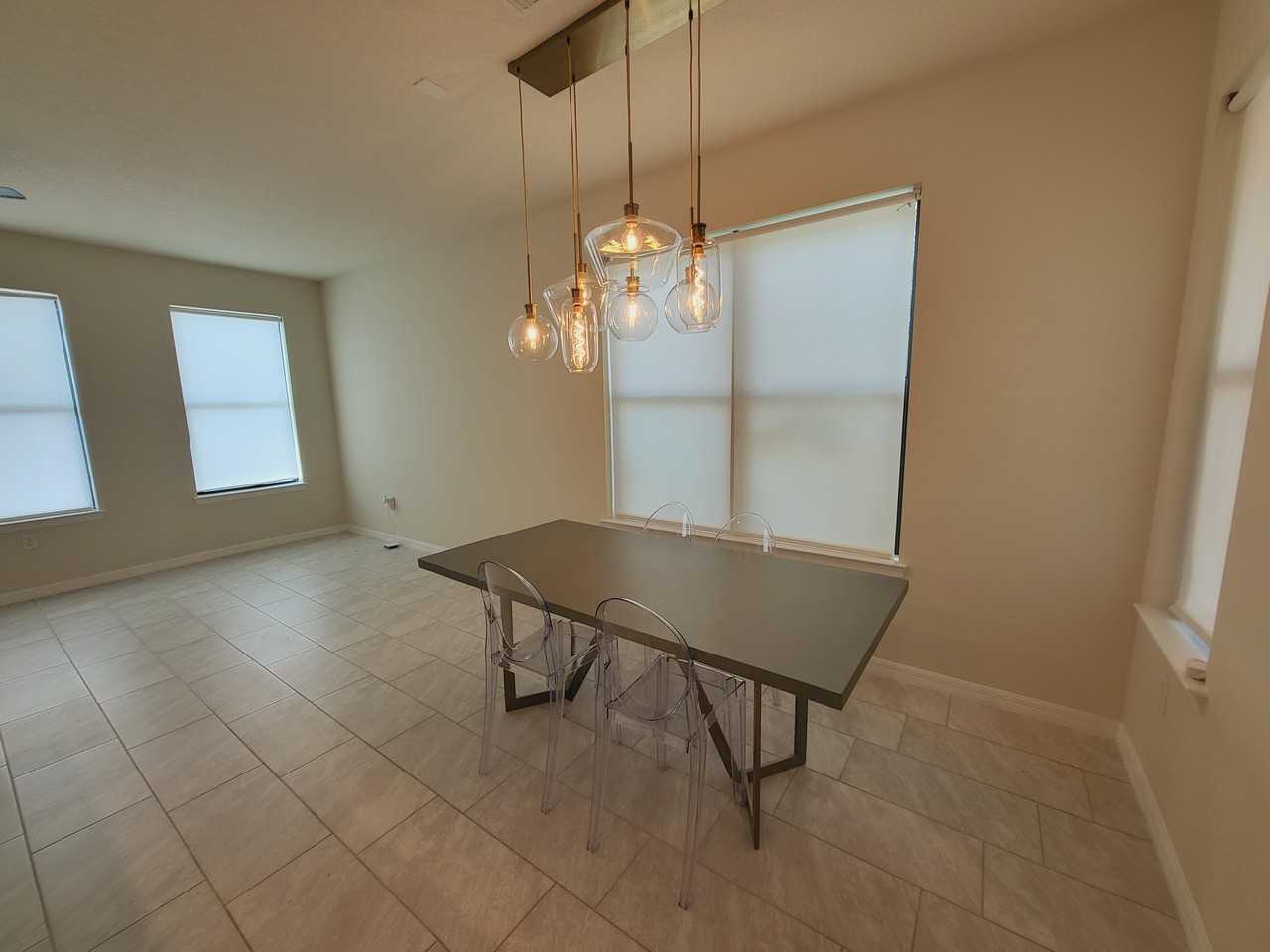 2820 Troubadour St - Photo 4 of 28
