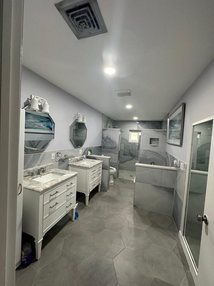 1616 Crandon Ave - Photo 4 of 4