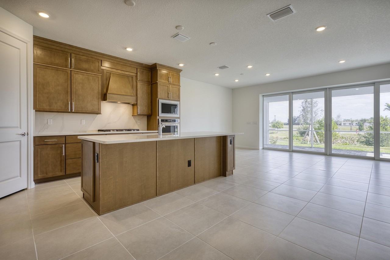 8348 Beagle Ter - Photo 6 of 33