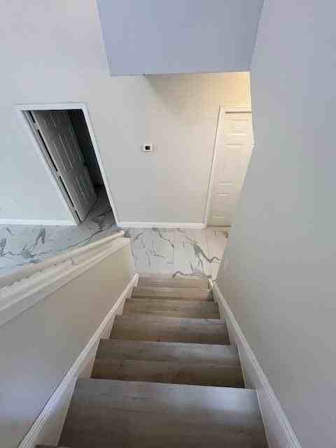 13501 Fountain View Blvd - Photo 5 of 28