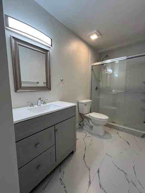 13501 Fountain View Blvd - Photo 6 of 28