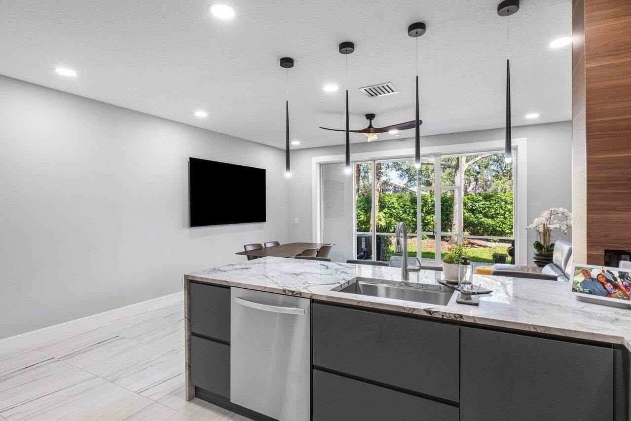 9893 Porta Leona Ln - Photo 5 of 33